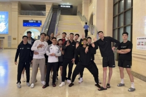 狂飙！翟晓川领衔北京队体测，曾凡博免测缺席，强敌面前更显硬汉本色