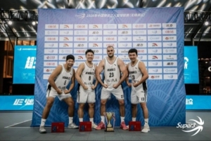 22分8板！成都和众再夺B档第一，数据全面领先