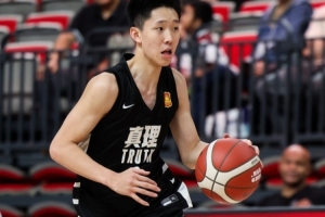 全网热议！张宇辰的表现让球迷彻底沸腾