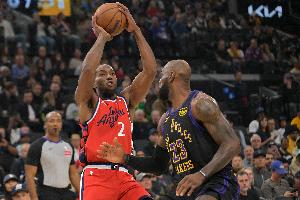 狂飙！夸梅布朗揭秘NBA真谛，场均18分比现在30分还难！