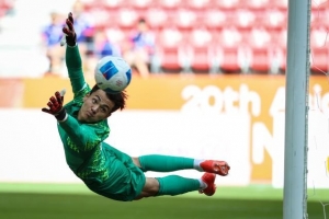 逆境之下，李昊展现顽强意志，U23亚洲杯再现神勇表现