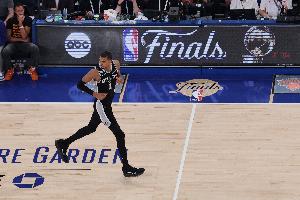 顶住质疑！文班亚马坚信自己将登顶ESPN百大球星之巅