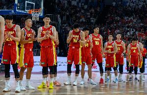 顶住压力！国篮逆境爆发显顽强意志